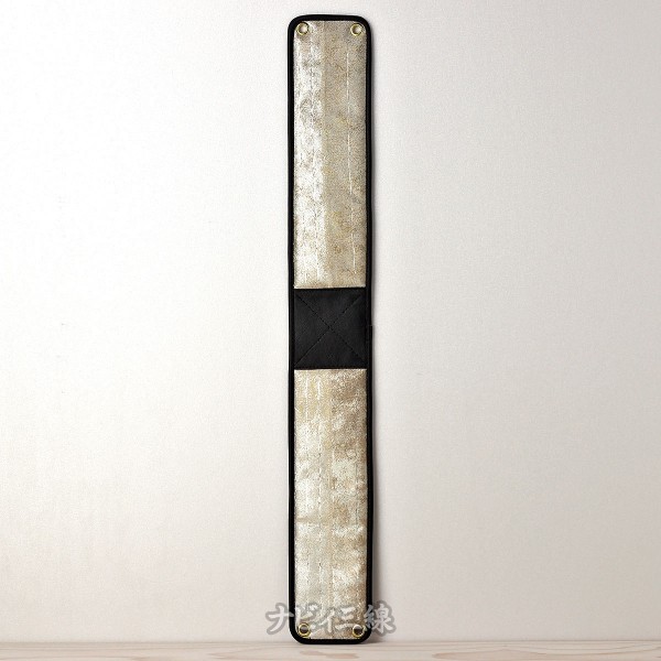 ティーガークリーム 金彩箔模様3