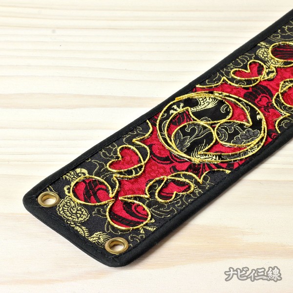 ティーガー金糸 赤地黒御紋2